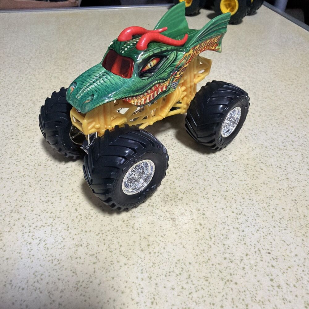 Hot Wheels Monster Jam Official Dragon Monster Truck Diecast Vehicle 1 24 Scale